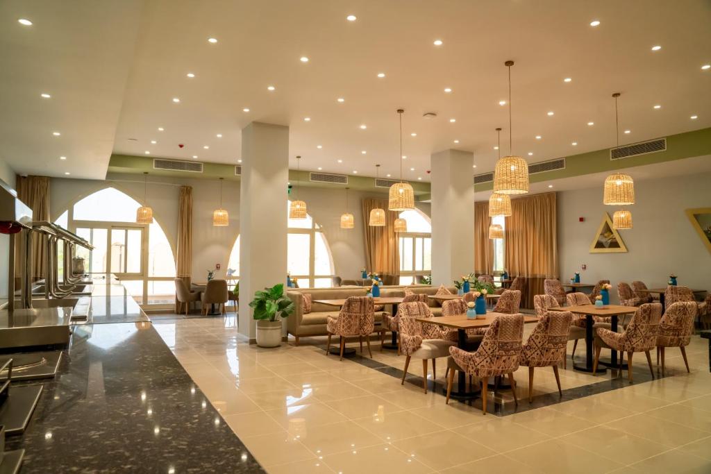 Reserva oferta de viaje o vacaciones en Hotel AZAL LAGOONS RESORT Reserva oferta de viaje o vacaciones en Hotel AZAL LAGOONS RESORT