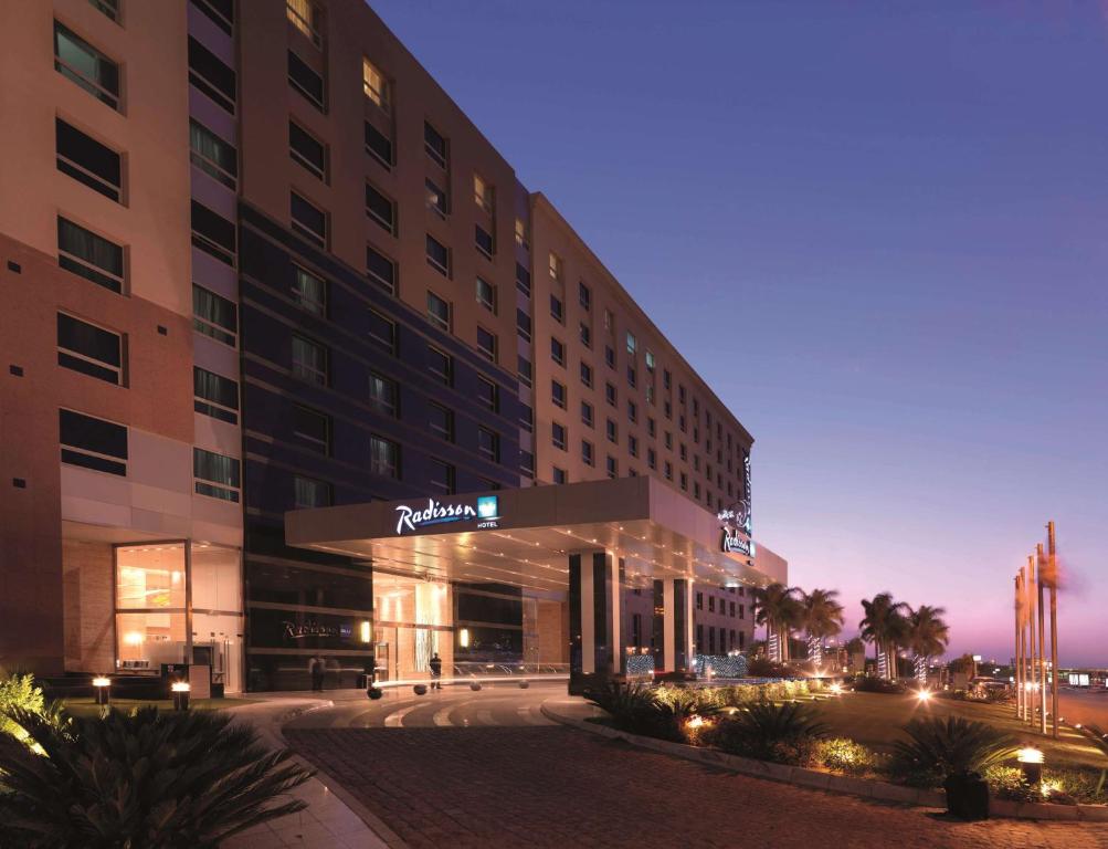 Reserva oferta de viaje o vacaciones en Hotel RADISSON BLUE HOTEL