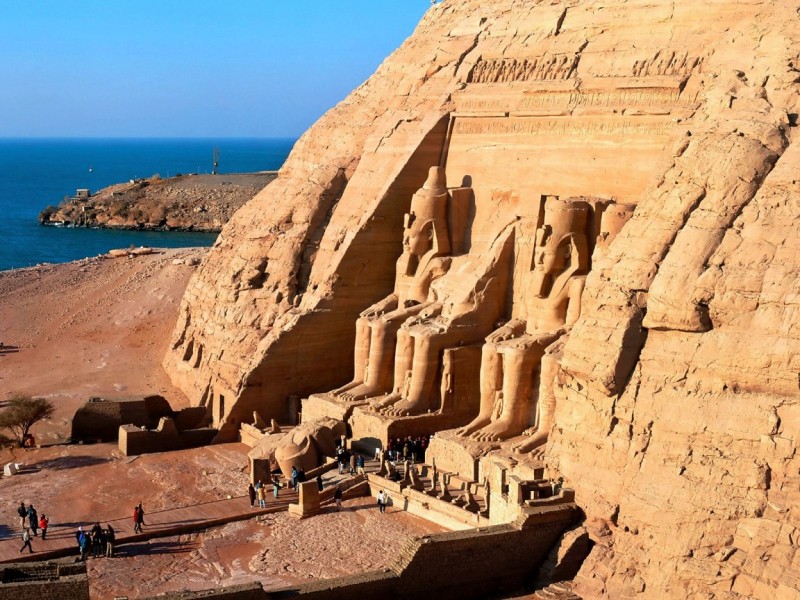 SOLO TIERRA: EGIPTO FASCINANTE Y ABU SIMBEL